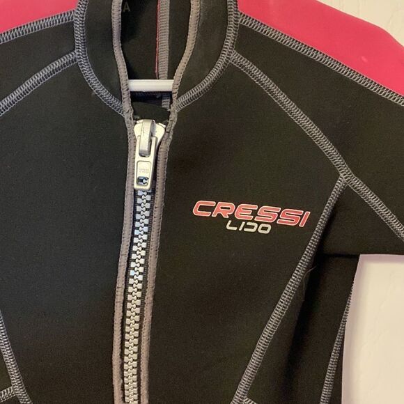Cressida Lido kids pink 2mm short sleeve wet suit- size XS - Picture 2 of 7